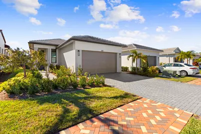 199 SE Via Sangro, Port Saint Lucie, FL 34952 - Photo 2