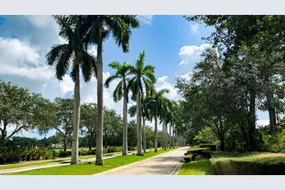 199 SE Via Sangro, Port Saint Lucie, FL 34952 - Photo 32