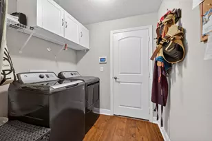 2425 SW Dalpina Rd, Port Saint Lucie, FL 34953 - Photo 26