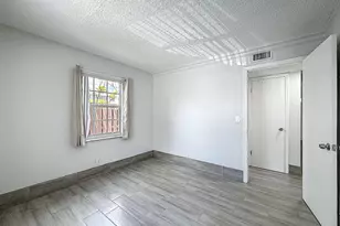 337 Kenilworth Blvd, West Palm Beach, FL 33405 - Photo 14