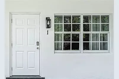 337 Kenilworth Boulevard #4, West Palm Beach, FL 33405 - Photo 2