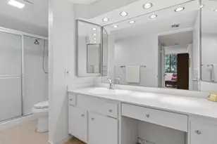 2520 Presidential Way, West Palm Beach, FL 33401 - Photo 16