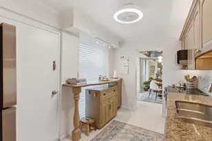 2520 Presidential Way, West Palm Beach, FL 33401 - Photo 12