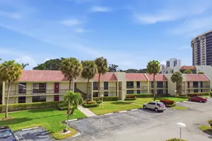 2520 Presidential Way, West Palm Beach, FL 33401 - Photo 24