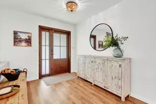 824 N Bel Air Dr, Plantation, FL 33317 - Photo 4