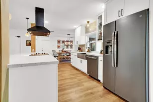 824 N Bel Air Dr, Plantation, FL 33317 - Photo 8