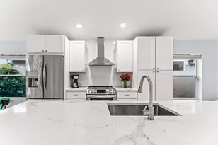 9702 Harbour Lake Cir, Boynton Beach, FL 33437 - Photo 2