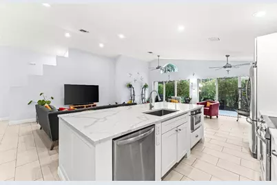 9702 Harbour Lake Circle, Boynton Beach, FL 33437 - Photo 4