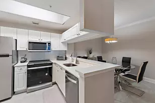 2809 Amalei Dr, Palm Beach Gardens, FL 33410 - Photo 10