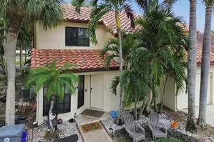 10272 Hidden Springs Ct, Boca Raton, FL 33498 - Photo 2