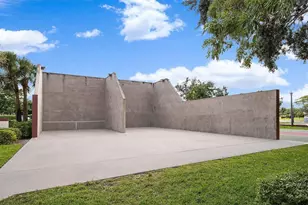 109 Liberty Ct, Deerfield Beach, FL 33442 - Photo 28