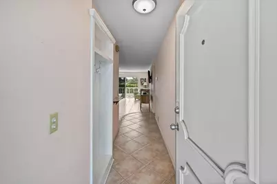 421 S Lakeside Drive #10, Lake Worth Beach, FL 33460 - Photo 2