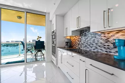 2640 Lake Shore Drive #2307, Riviera Beach, FL 33404 - Photo 18