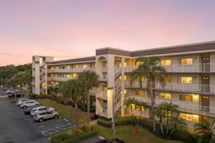 4735 Lucerne Lakes Blvd, Lake Worth, FL 33467 - Photo 2