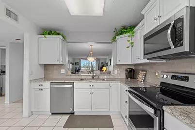 4735 Lucerne Lakes Boulevard #402, Lake Worth, FL 33467 - Photo 8