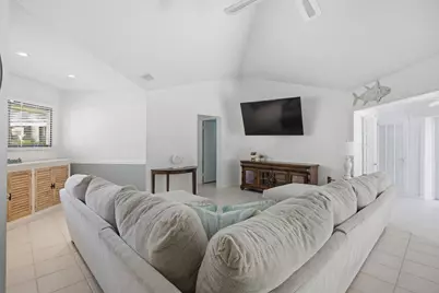 1127 E Seminole Avenue #21c, Jupiter, FL 33477 - Photo 6