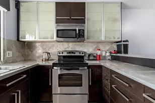 326 W Pine St, Lantana, FL 33462 - Photo 16