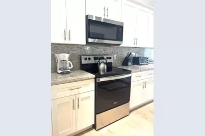 104 Rosewood Lane, Lake Worth, FL 33463 - Photo 6