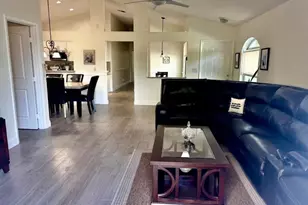 104 Rosewood Ln, Lake Worth, FL 33463 - Photo 12