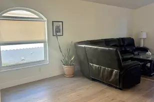 104 Rosewood Ln, Lake Worth, FL 33463 - Photo 14