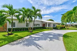 7101 W Lake Dr, Lake Clarke Shores, FL 33406 - Photo 1