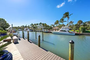 19 Island Rd, Sewalls Point, FL 34996 - Photo 4