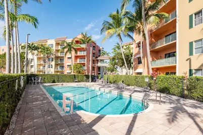 1650 Presidential Way #306, West Palm Beach, FL 33401 - Photo 2