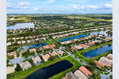 9724 Via Grandezza W, Wellington, FL 33411 - Photo 4