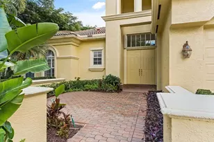 9724 Via Grandezza W, Wellington, FL 33411 - Photo 10