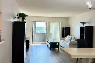 15451 Pembridge Dr, Delray Beach, FL 33484 - Photo 12