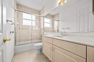 486 Blue Lake Dr, Port Saint Lucie, FL 34986 - Photo 32