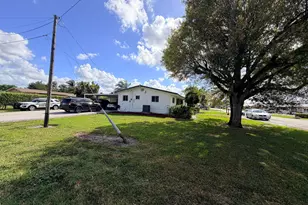 955 NW 4th St St, Belle Glade, FL 33430 - Photo 4