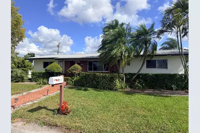 955 NW 4th St Street, Belle Glade, FL 33430 - Photo 1