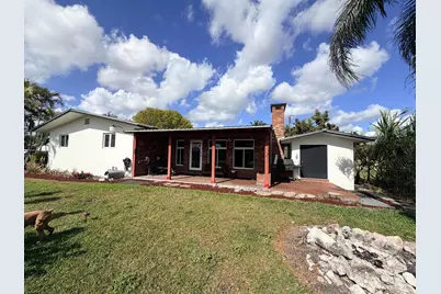 955 NW 4th St Street, Belle Glade, FL 33430 - Photo 2