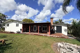 955 NW 4th St St, Belle Glade, FL 33430 - Photo 2