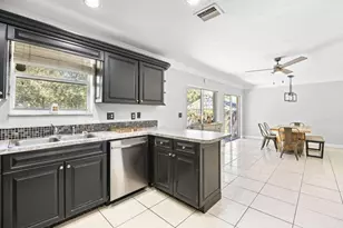 1651 Suwanee Dr, West Palm Beach, FL 33409 - Photo 16