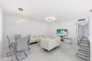 618 Normandy M, Delray Beach, FL 33484 - Photo 2