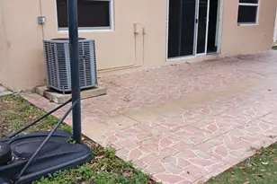 12633 NW 13th Ct, Sunrise, FL 33323 - Photo 6