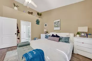 1686 SW Harbour Isles Cir, Port Saint Lucie, FL 34986 - Photo 10