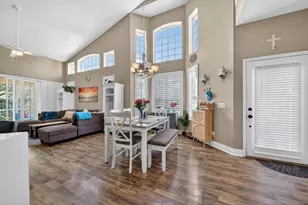 1686 SW Harbour Isles Cir, Port Saint Lucie, FL 34986 - Photo 2