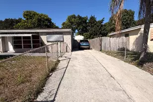 431 Pensacola Dr, Lantana, FL 33462 - Photo 4