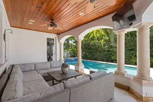 901 NW 4th Ct, Boca Raton, FL 33432 - Photo 8