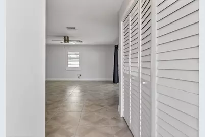 3060 Meridian Way N #8, Palm Beach Gardens, FL 33410 - Photo 6