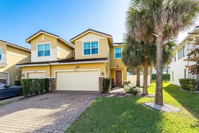 4330 Lago Drive, Deerfield Beach, FL 33064 - Photo 2