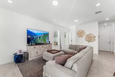 4330 Lago Drive, Deerfield Beach, FL 33064 - Photo 8