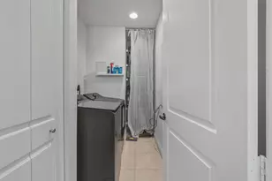 1709 NE 8th St, Fort Lauderdale, FL 33304 - Photo 18