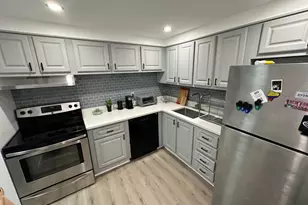 500 Executive Center Dr, West Palm Beach, FL 33401 - Photo 1