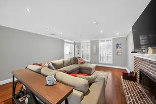 556 SE Meadow Wood Way, Stuart, FL 34997 - Photo 8