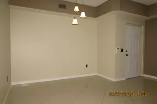 350 Crestwood Cir, Royal Palm Beach, FL 33411 - Photo 10