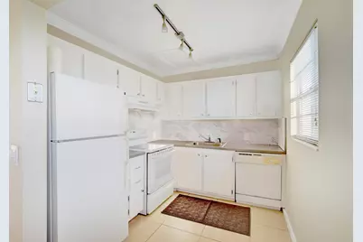 294 Mansfield G, Boca Raton, FL 33434 - Photo 1